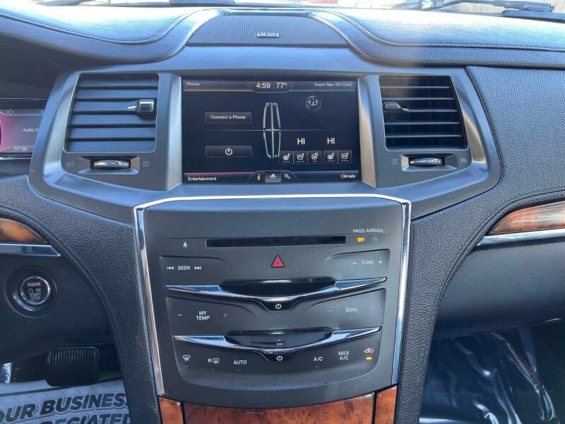 Used 2015 Lincoln MKS w/ Equipment Group 101A image 17