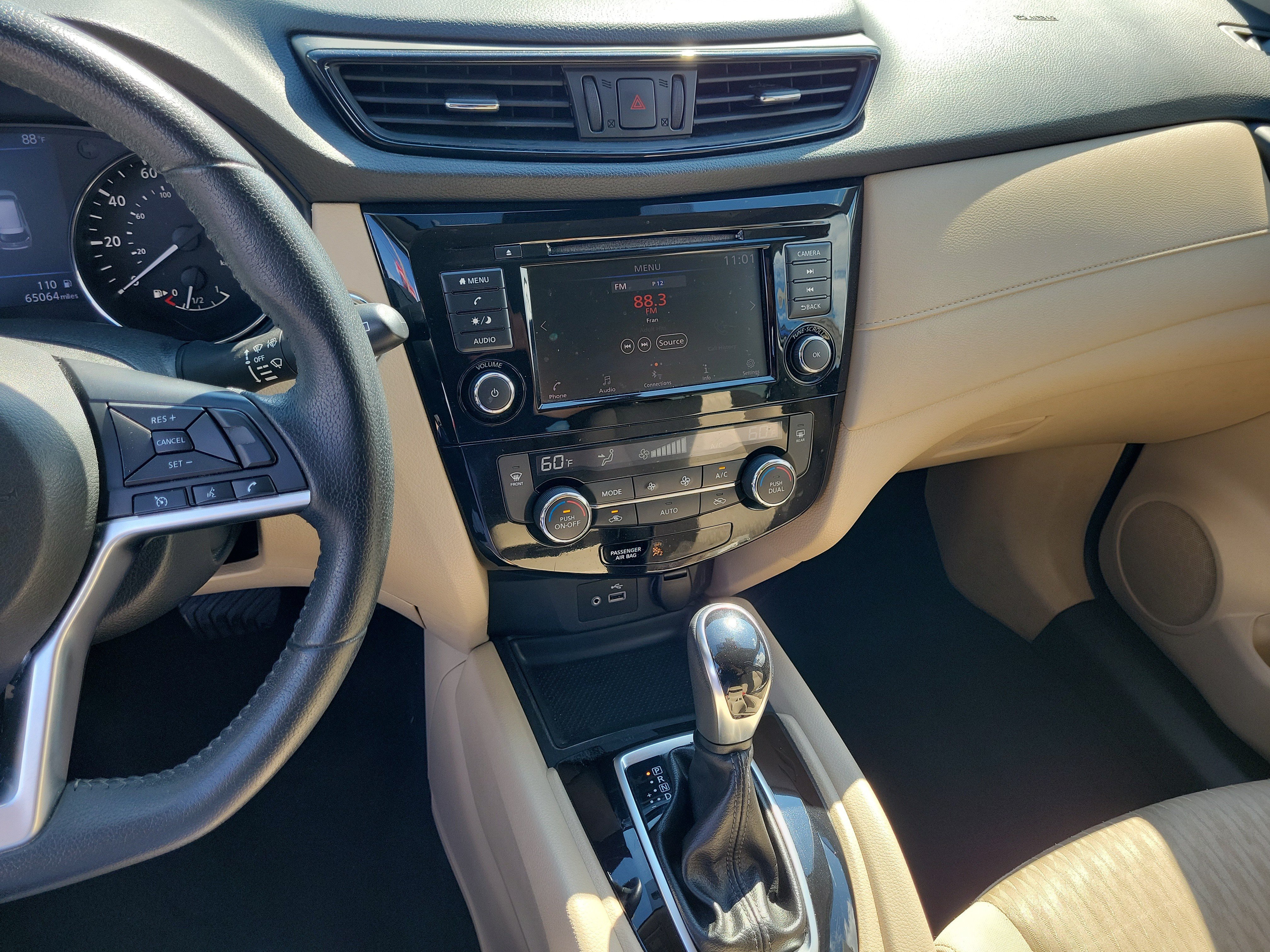 Certified 2020 Nissan Rogue SV FWD image 22
