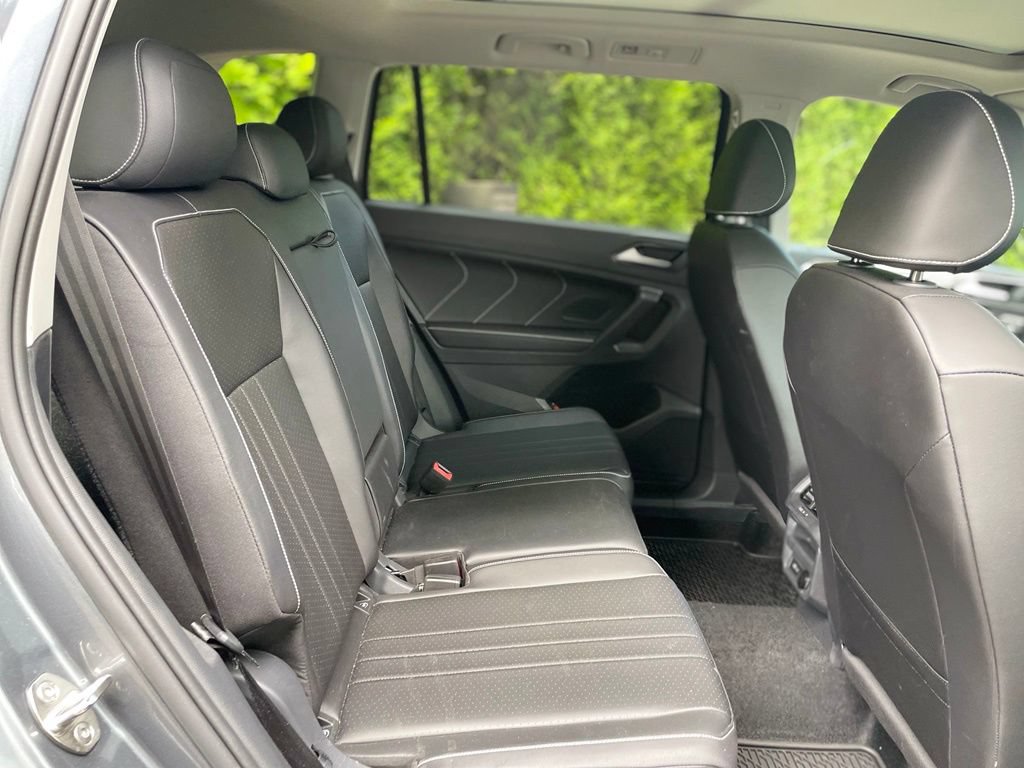 Used 2024 Volkswagen Tiguan SE AWD/4WD image 47