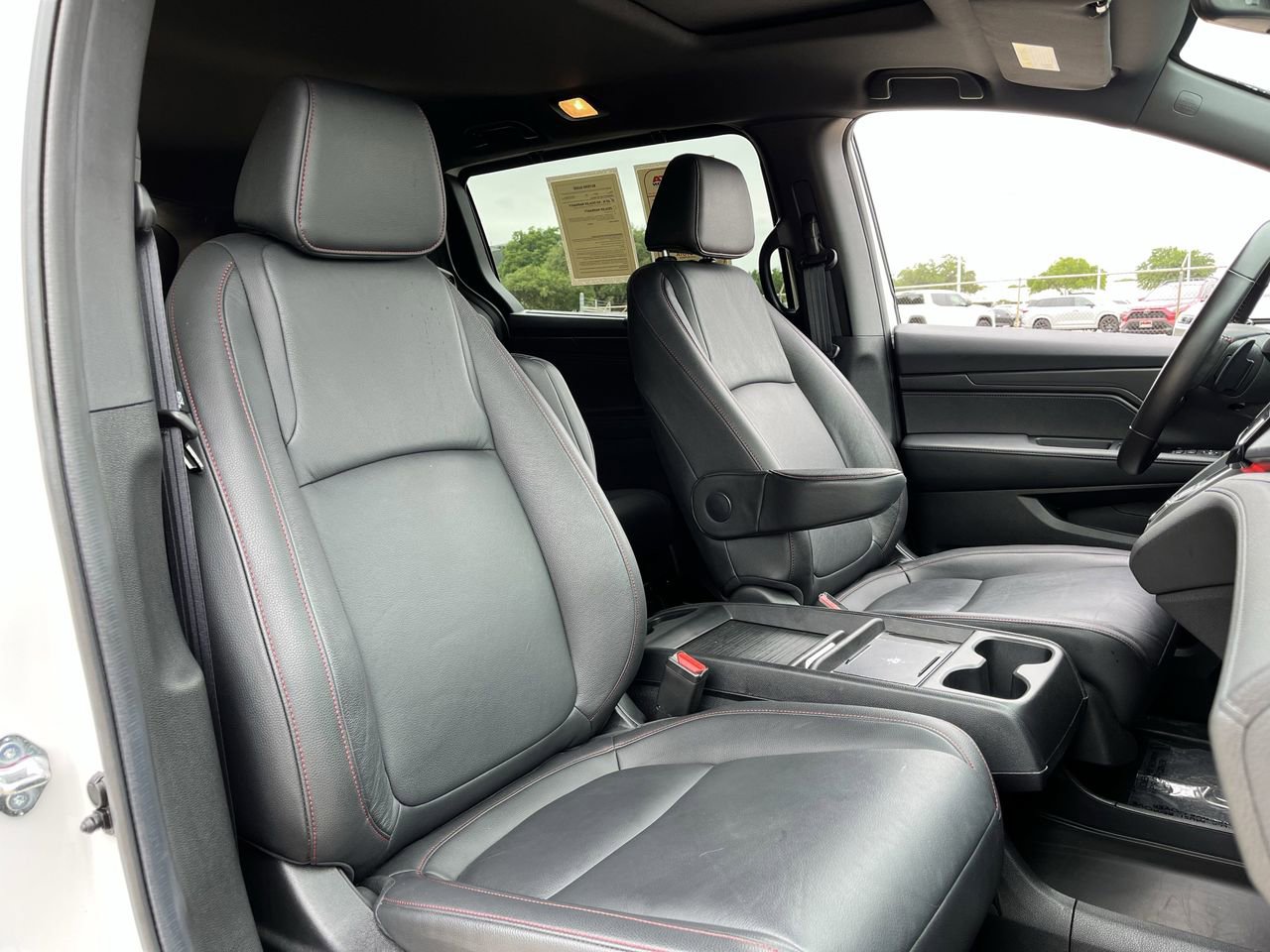 Used 2025 Honda Odyssey Sport-L image 24