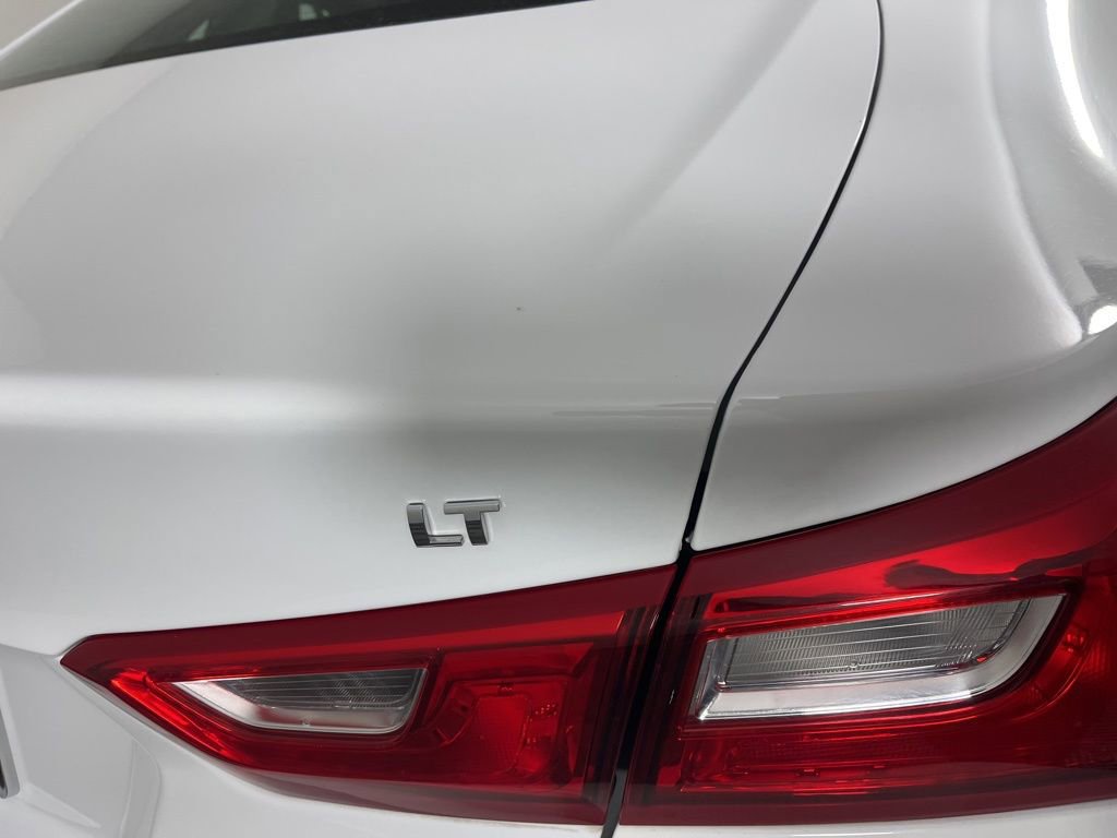 Used 2024 Chevrolet Malibu LT image 4