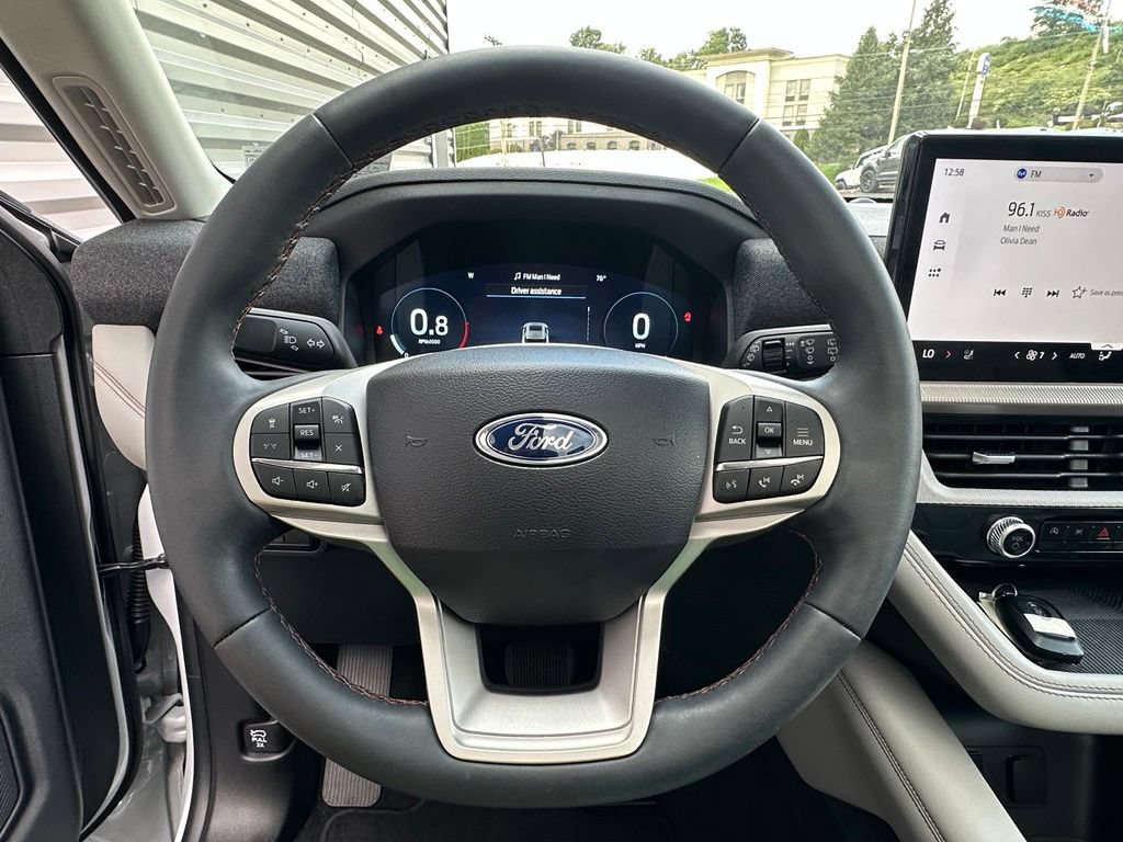 New 2026 Ford Explorer Active w/ Active Comfort Package AWD/4WD image 8