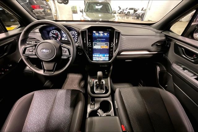 Used 2025 Subaru Forester Premium image 15