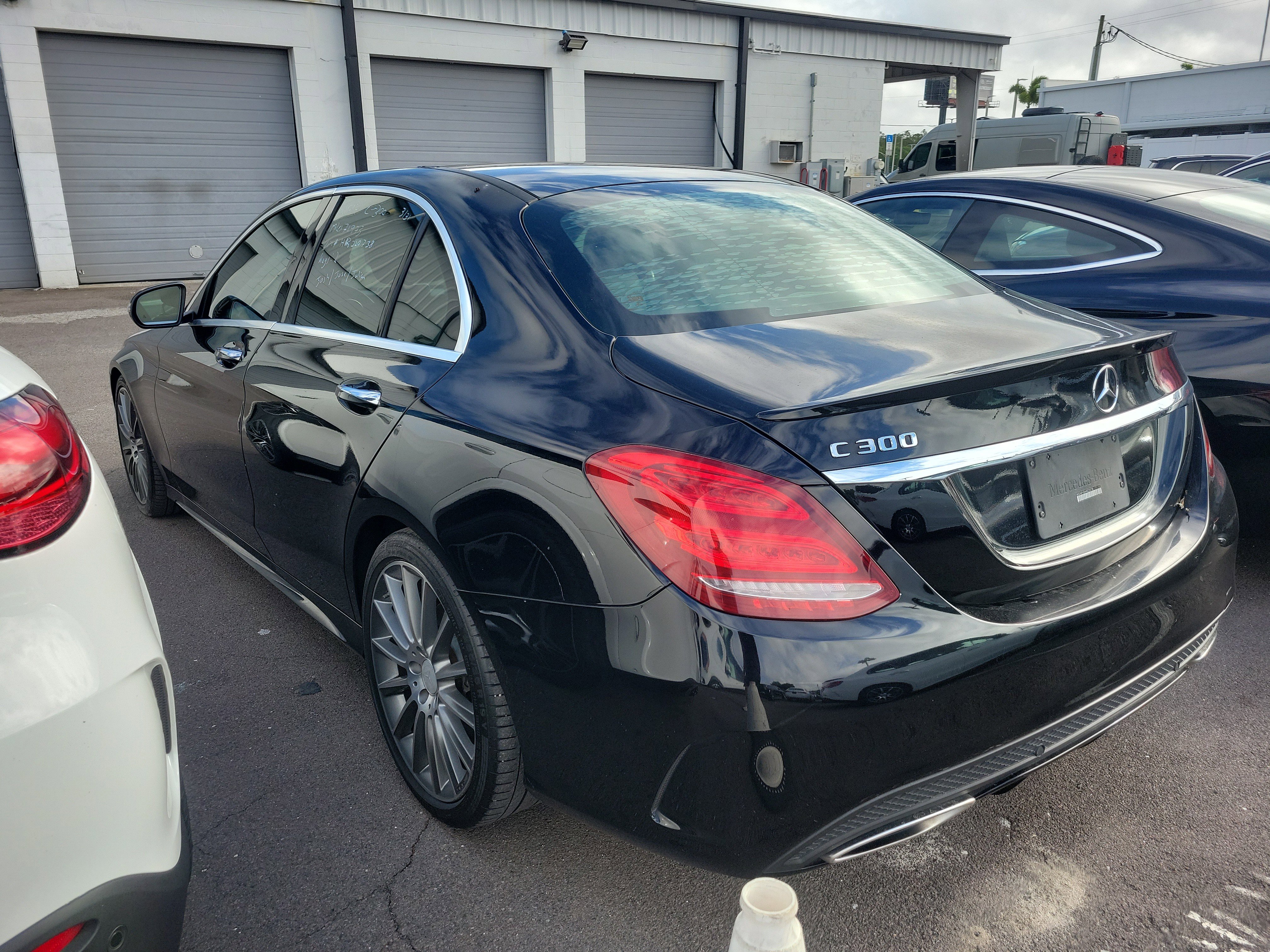 Used 2017 Mercedes-Benz C 300 Sedan image 4