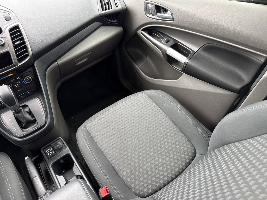Used 2020 Ford Transit Connect XLT FWD image 12