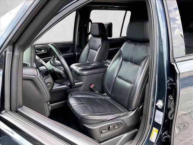 Used 2021 Chevrolet Suburban RST w/ Luxury Package AWD/4WD image 26