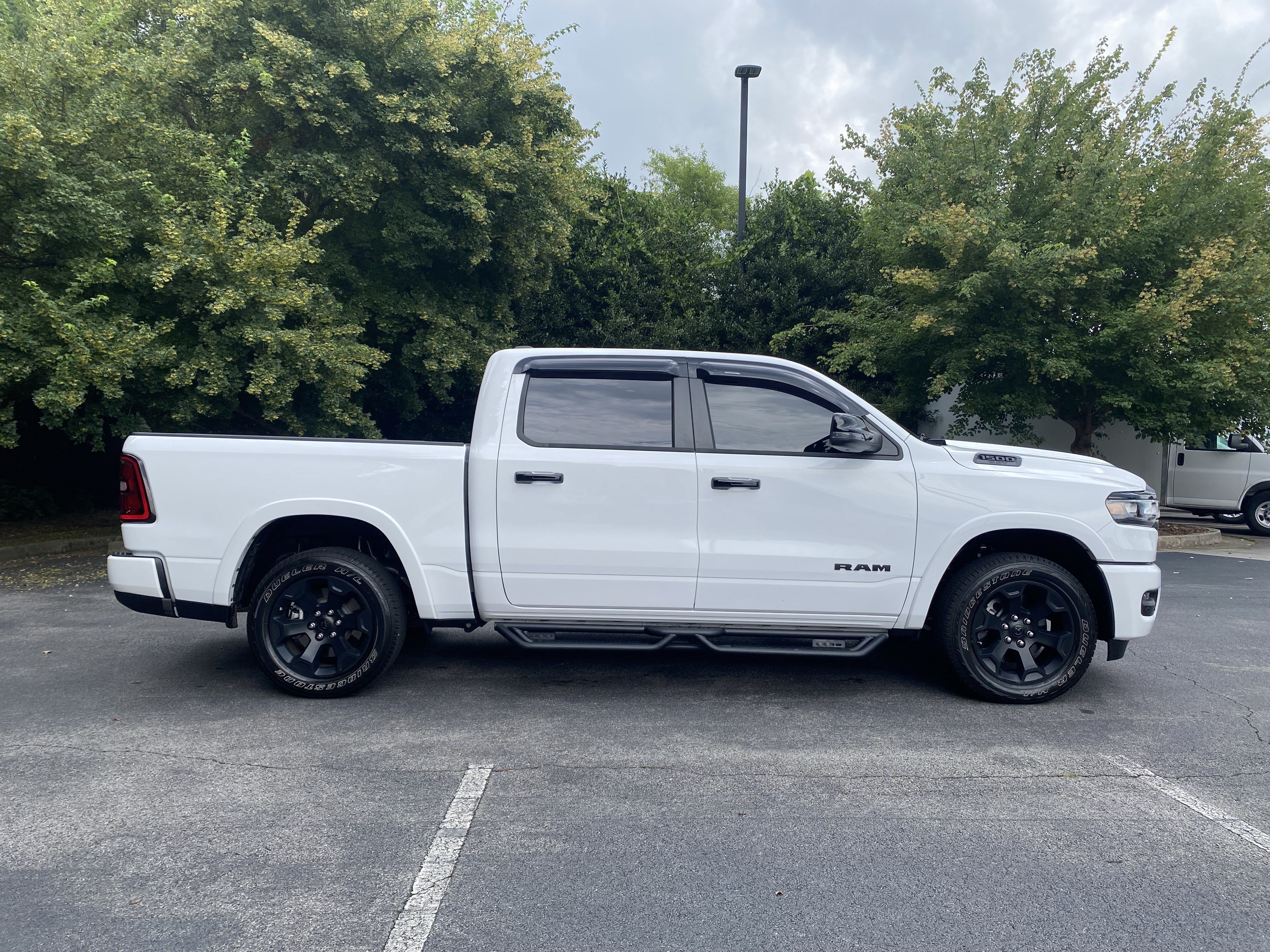 Used 2025 RAM 1500 Big Horn AWD/4WD image 10