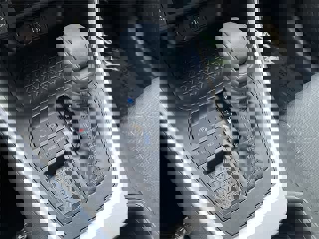 Used 2025 Toyota RAV4 XLE image 25