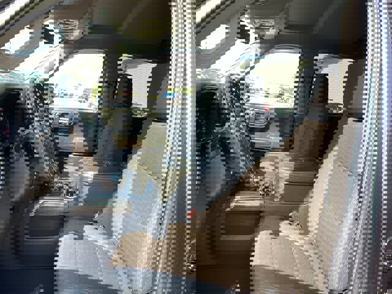 Used 2020 Chevrolet Silverado 1500 RST image 15