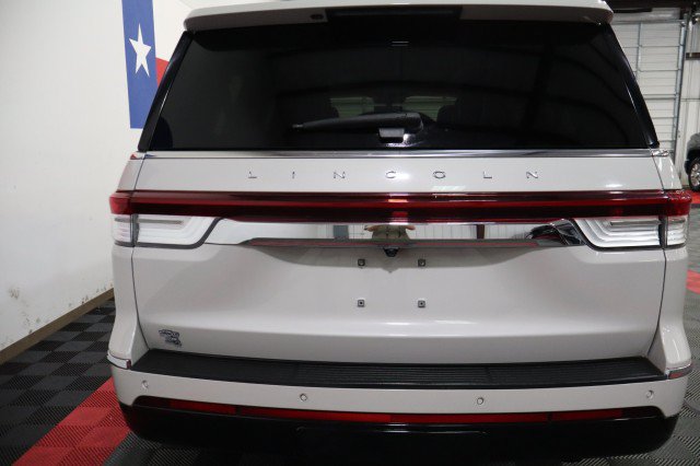 Used 2022 Lincoln Navigator L Reserve RWD image 23