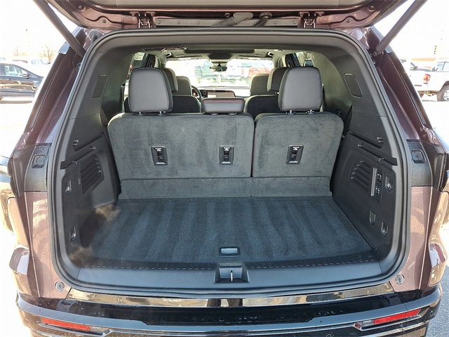 Used 2024 Chevrolet Traverse RS w/ LPO, Floor Liner Package image 25