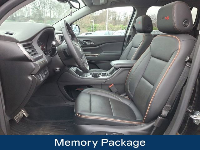 Used 2022 GMC Acadia AT4 w/ Technology Package image 2