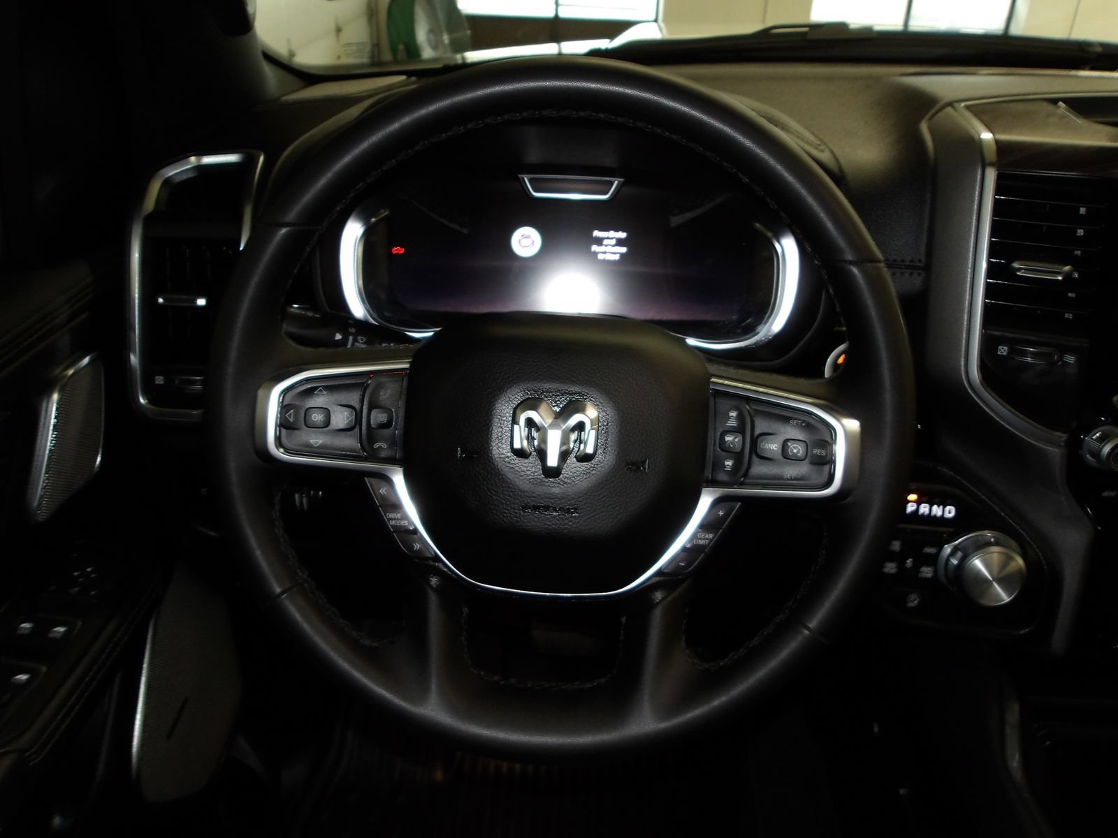 Used 2025 RAM 1500 Laramie AWD/4WD image 14