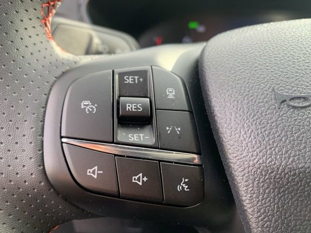 New 2025 Ford Escape ST-Line w/ Equipment Group 301A image 15