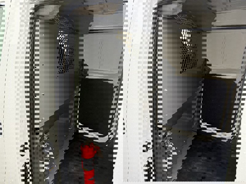 Used 2017 Nissan NV200 SV image 13