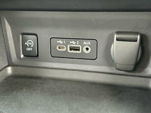 Used 2024 Nissan Sentra SV image 16