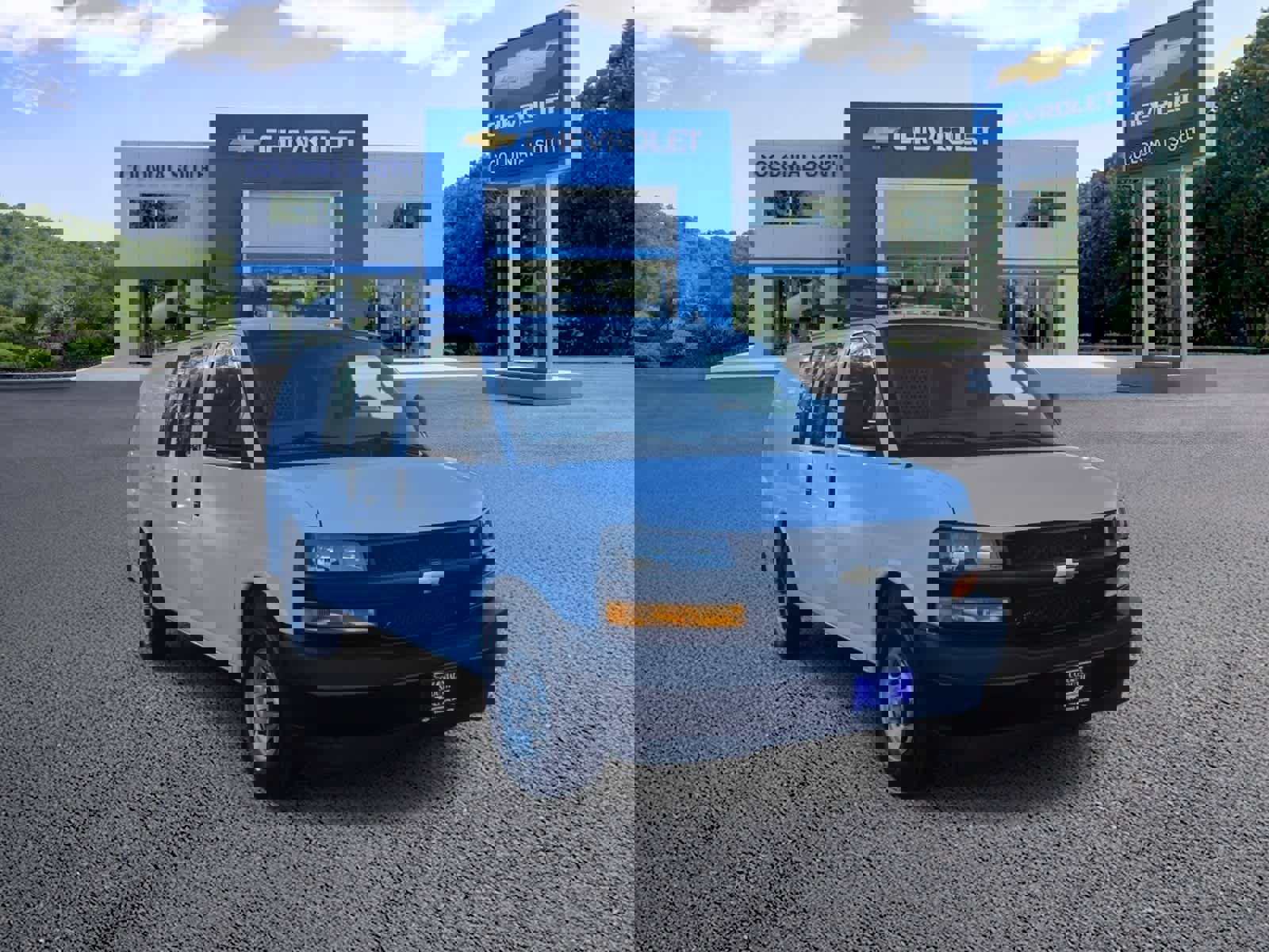 Certified 2024 Chevrolet Express 3500 w/ Driver Convenience Package image 8