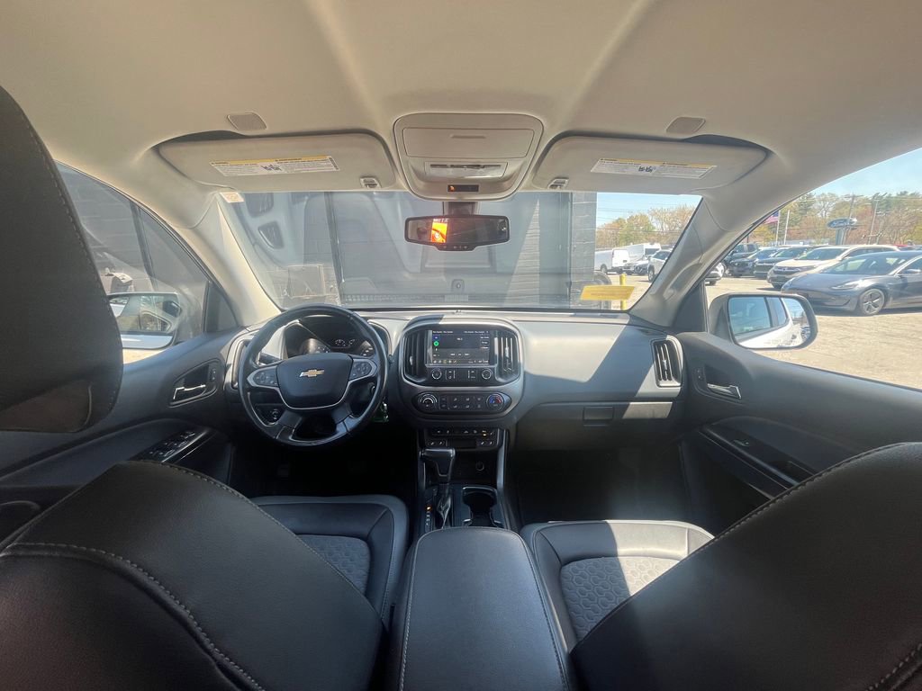 Used 2021 Chevrolet Colorado Z71 AWD/4WD image 16