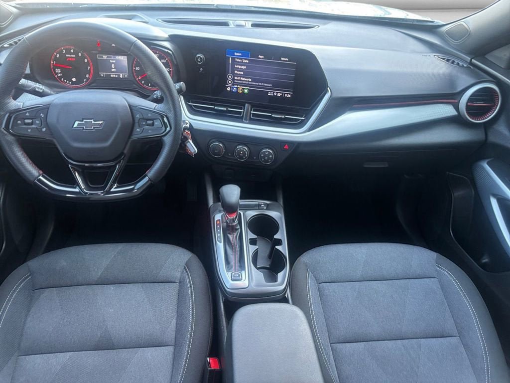 Used 2025 Chevrolet Trax RS w/ Driver Confidence Package FWD image 11