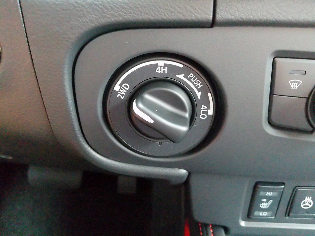 New 2026 Nissan Frontier PRO-4X w/ Tow Package image 40