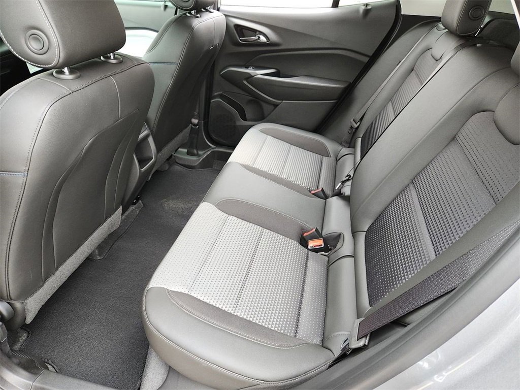 New 2025 Chevrolet Trax LT w/ Driver Confidence Package image 22