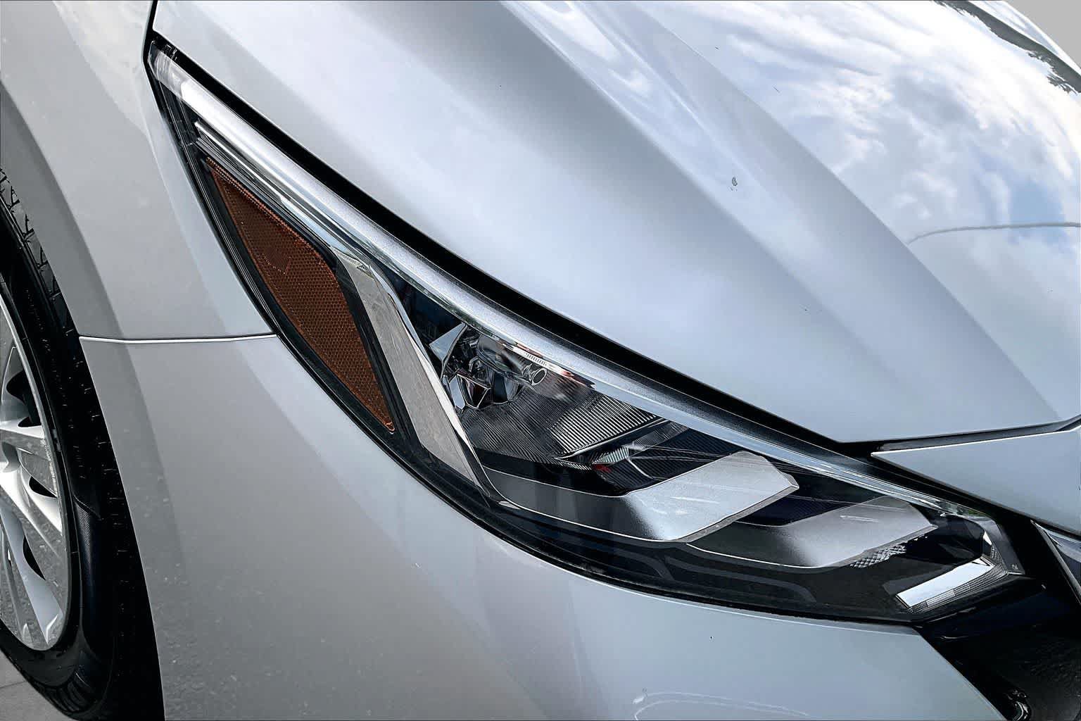 Used 2023 Nissan Sentra S FWD image 28