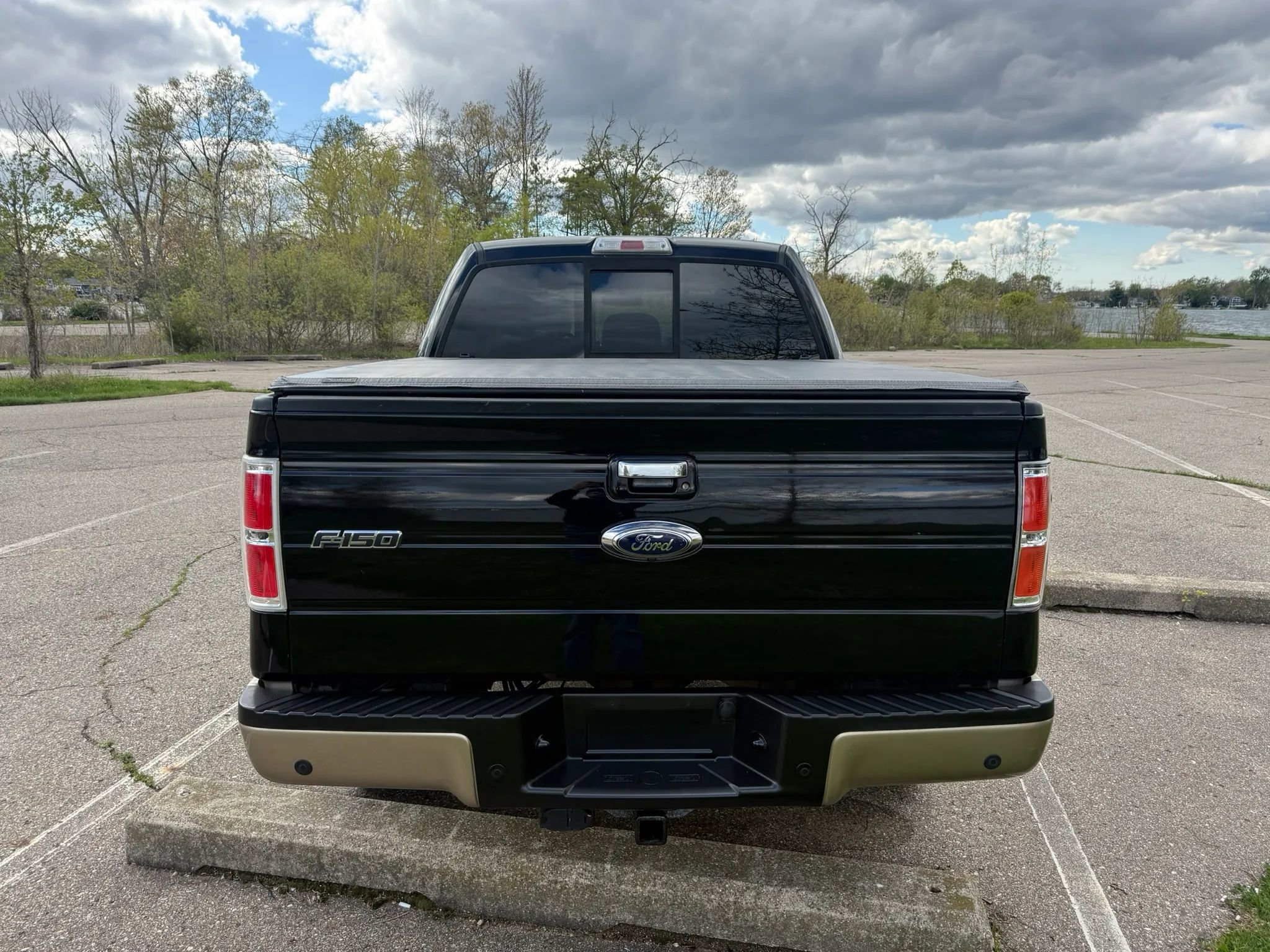 Used 2011 Ford F150 Lariat w/ Lariat Chrome Pkg AWD/4WD image 6