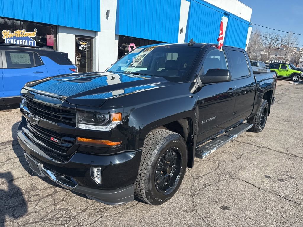 Used 2018 Chevrolet Silverado 1500 LT w/ All Star Edition image 2