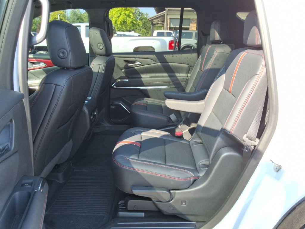 Certified 2026 Chevrolet Traverse RS FWD image 18