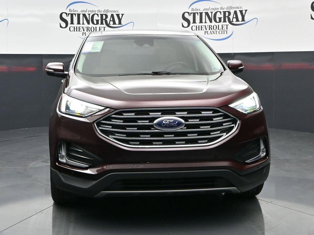 Used 2022 Ford Edge Titanium image 2