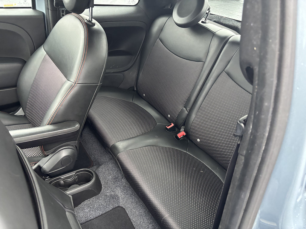 Used 2015 FIAT 500 e FWD image 27