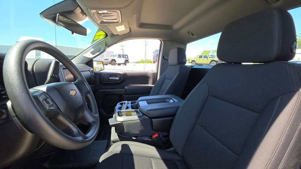 Used 2025 Chevrolet Silverado 1500 W/T RWD image 16