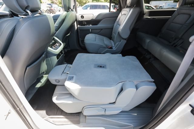 Used 2018 Lincoln Navigator L Select w/ Technology Package AWD/4WD image 61
