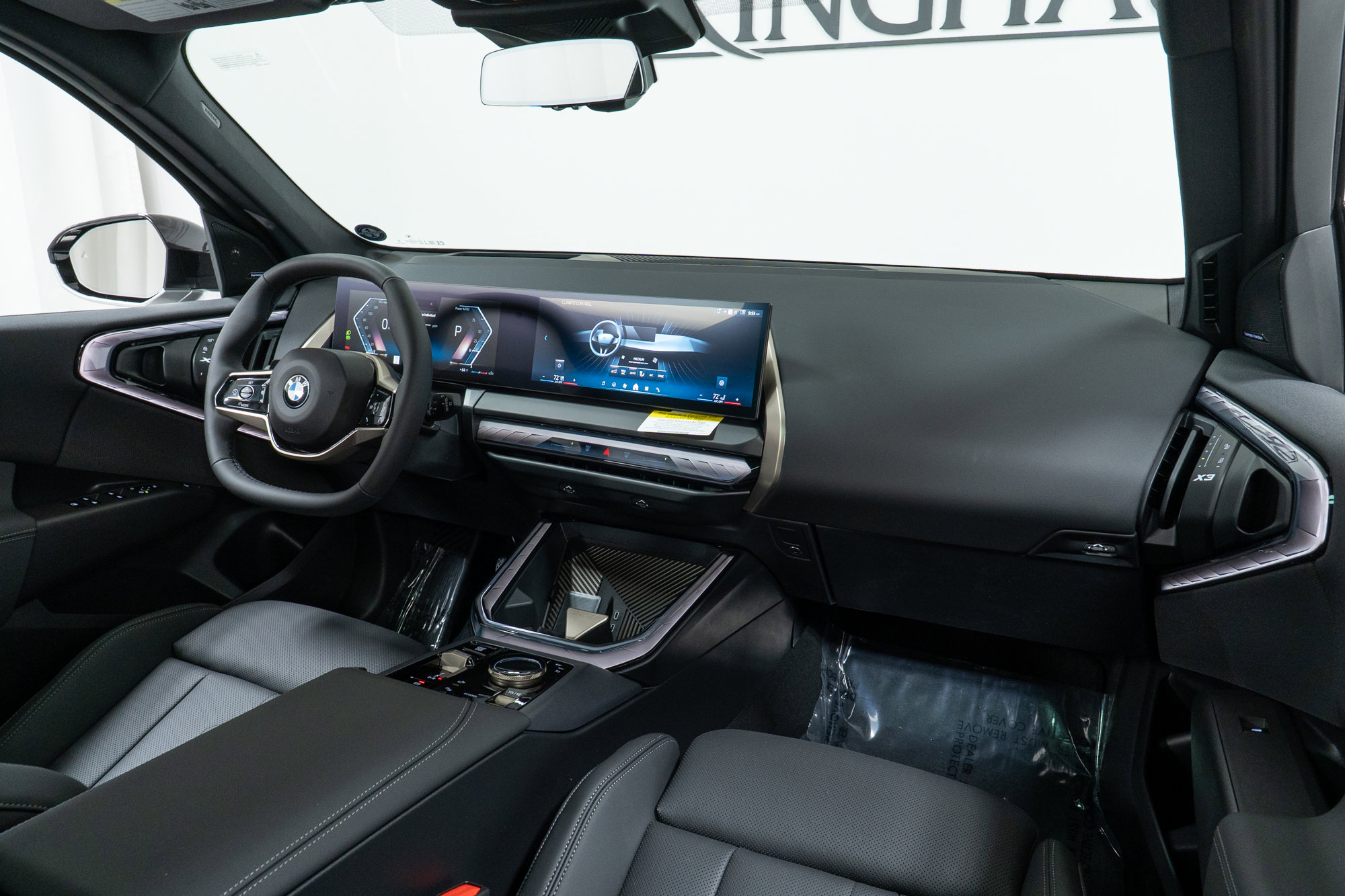 Used 2025 BMW X3 xDrive30i w/ Premium Package image 14