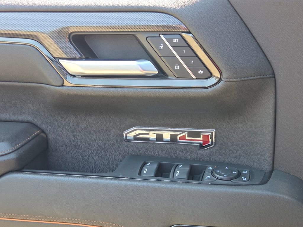 Used 2024 GMC Sierra 1500 AT4 w/ Technology Package image 27