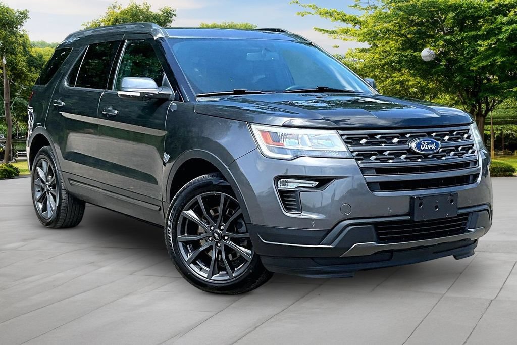 Used 2018 Ford Explorer XLT w/ XLT Appearance Package