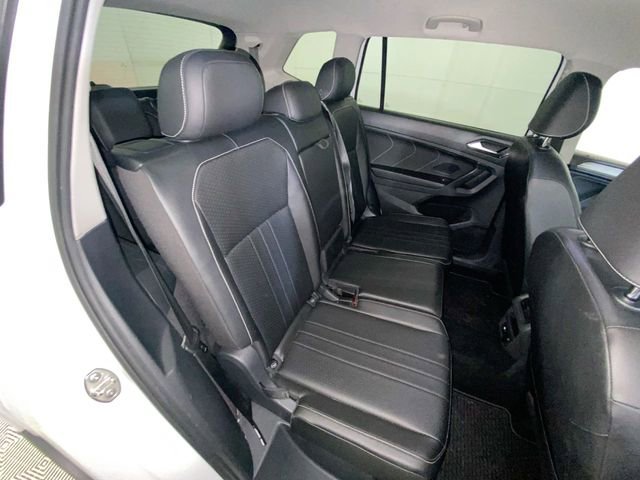 Used 2022 Volkswagen Tiguan SE FWD image 11