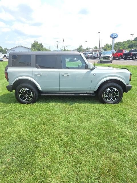 Used 2024 Ford Bronco Outer Banks AWD/4WD image 4