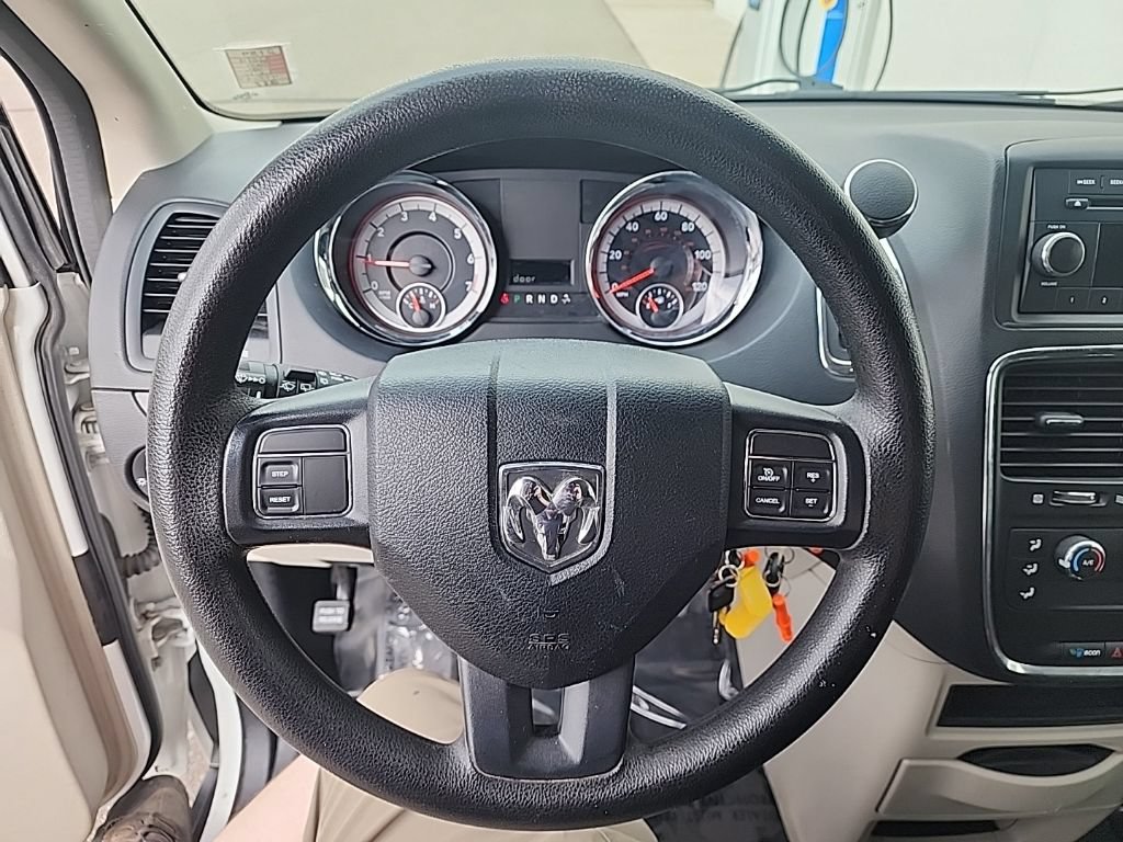 Used 2014 RAM C/V Tradesman FWD image 11