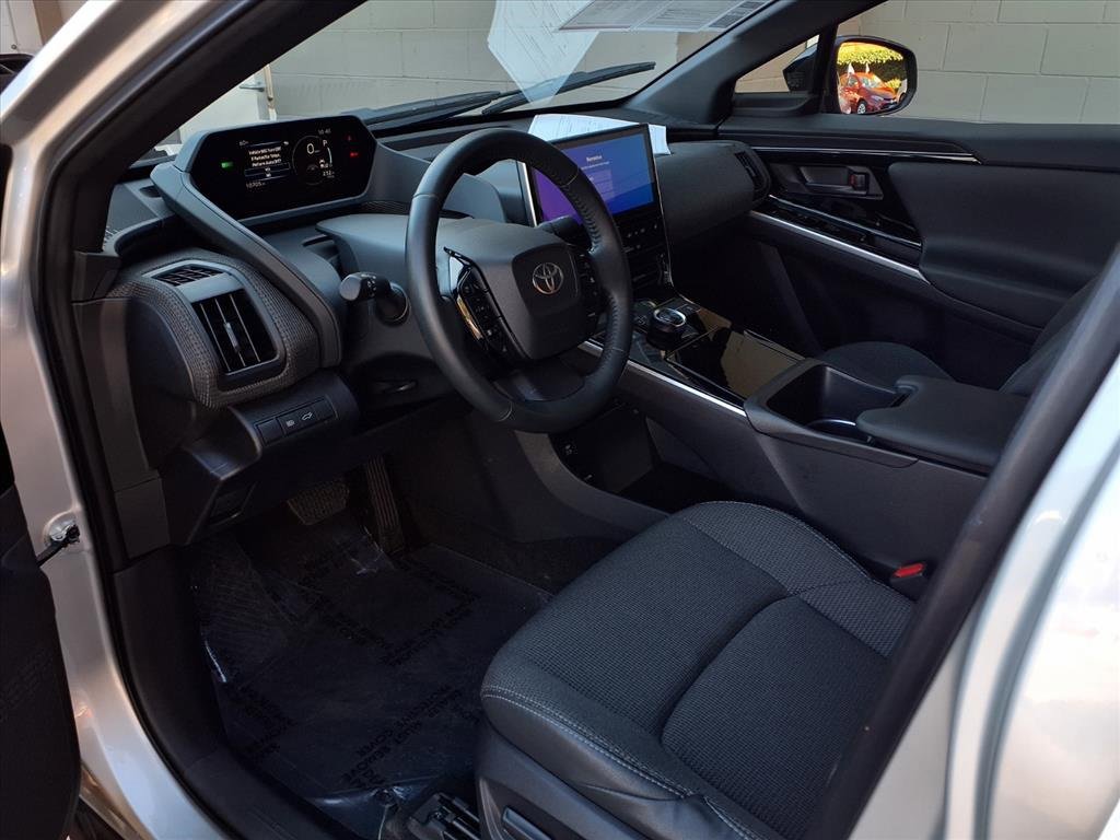 Certified 2025 Toyota bZ4X FWD image 15