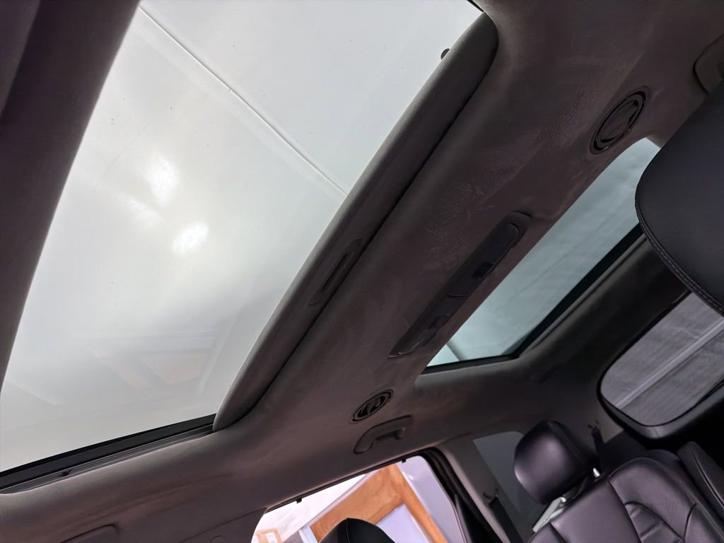 Used 2021 Kia Telluride SX w/ SX Prestige Package image 24