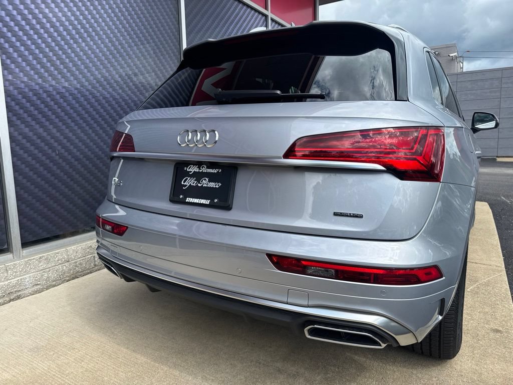 Used 2023 Audi Q5 2.0T Premium w/ Convenience Package AWD/4WD image 7