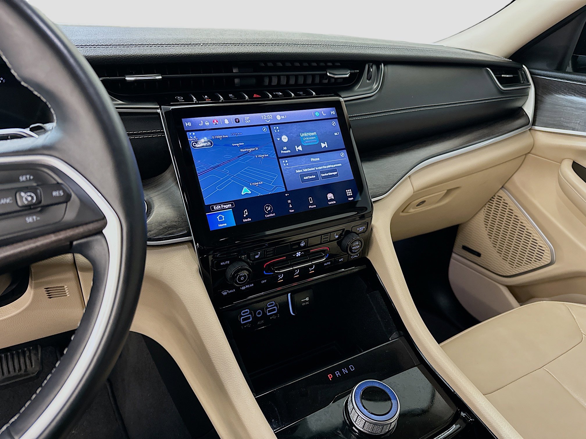 Used 2022 Jeep Grand Cherokee L Limited image 26