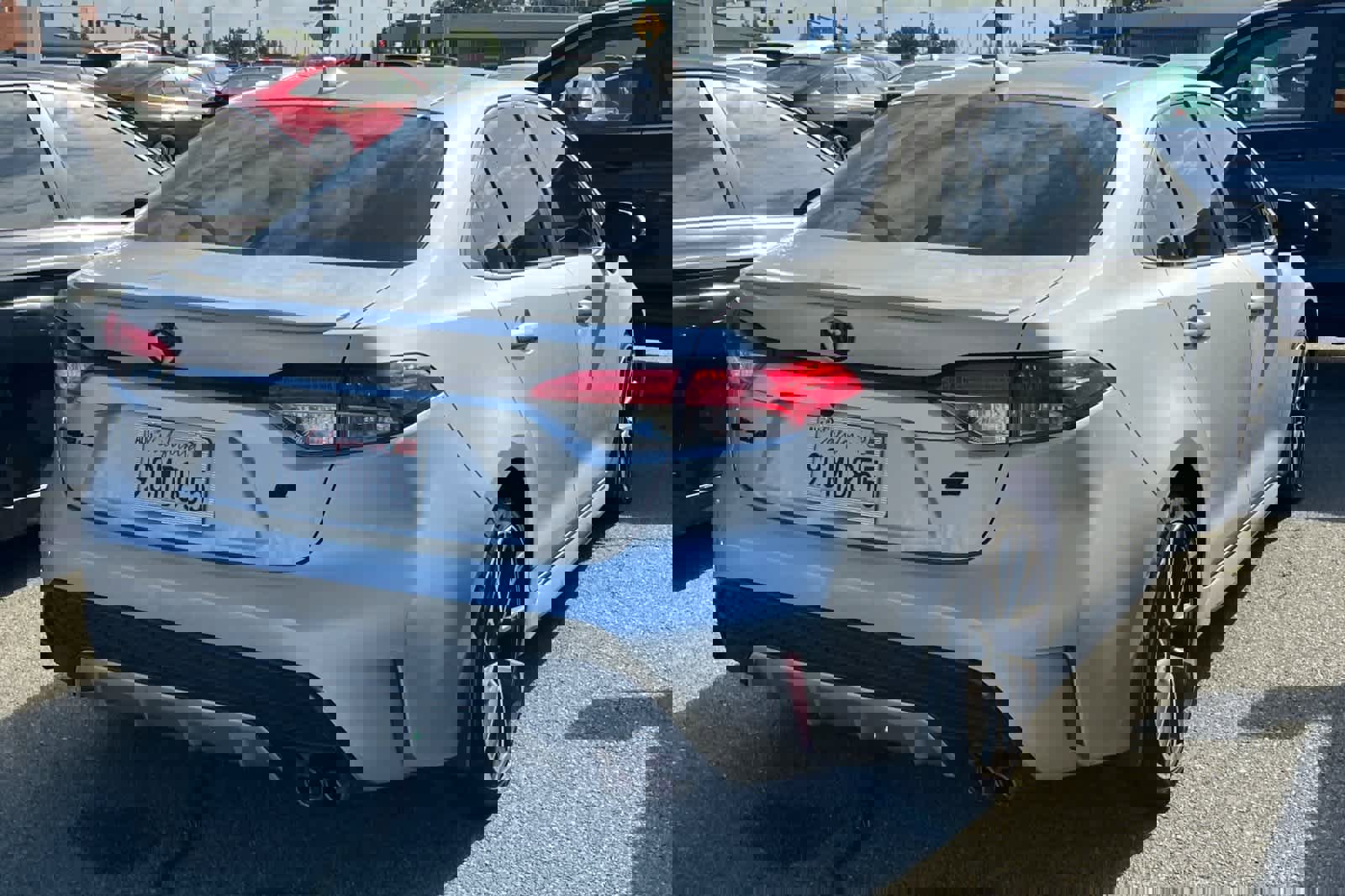 Used 2022 Toyota Corolla SE w/ SE Premium Package FWD image 4