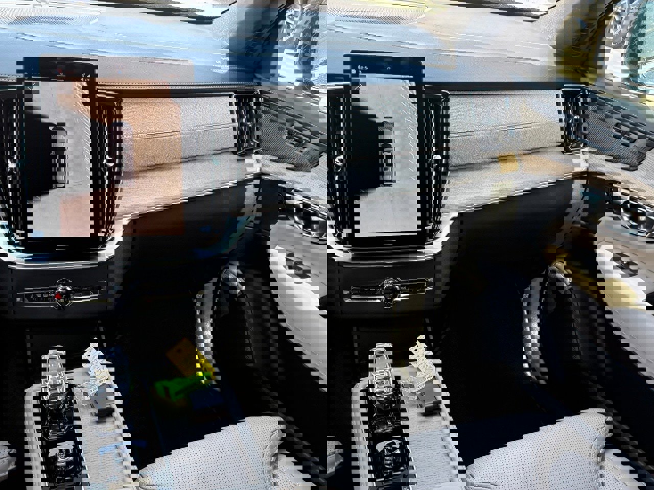 New 2026 Volvo XC90 T8 Ultra image 12