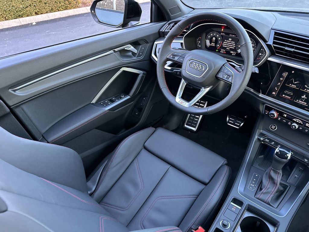 New 2025 Audi Q3 2.0T Premium Plus image 32
