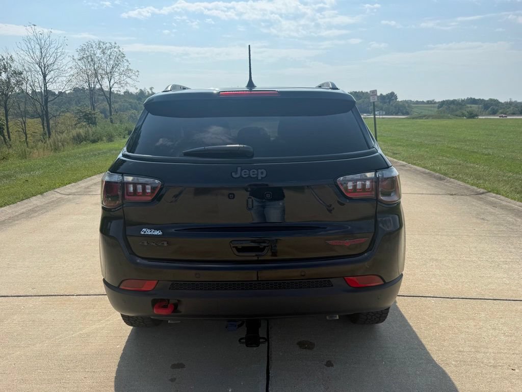 Used 2026 Jeep Compass Trailhawk AWD/4WD image 4
