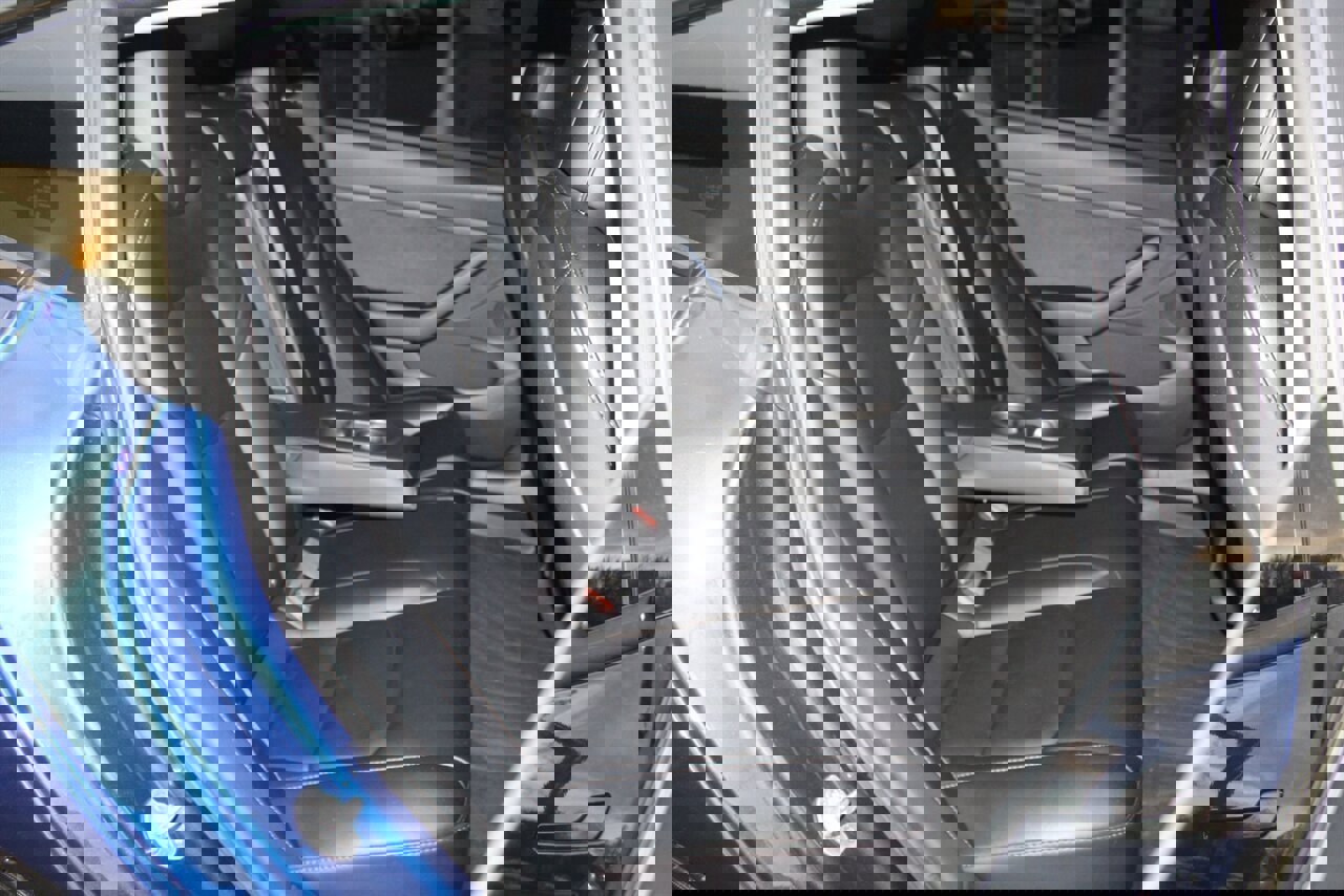 Used 2021 Tesla Model 3 Standard Range Plus image 15