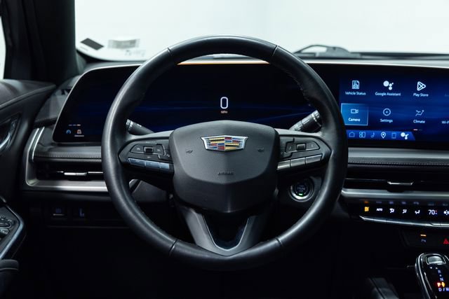 Used 2025 Cadillac XT4 Premium Luxury image 13