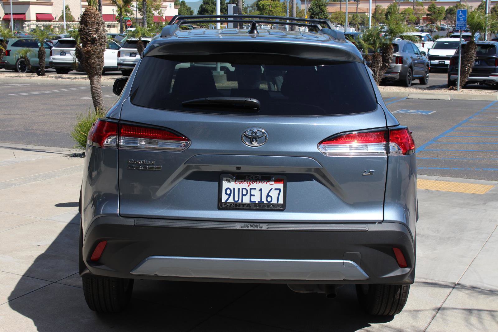 Used 2025 Toyota Corolla Cross LE image 8